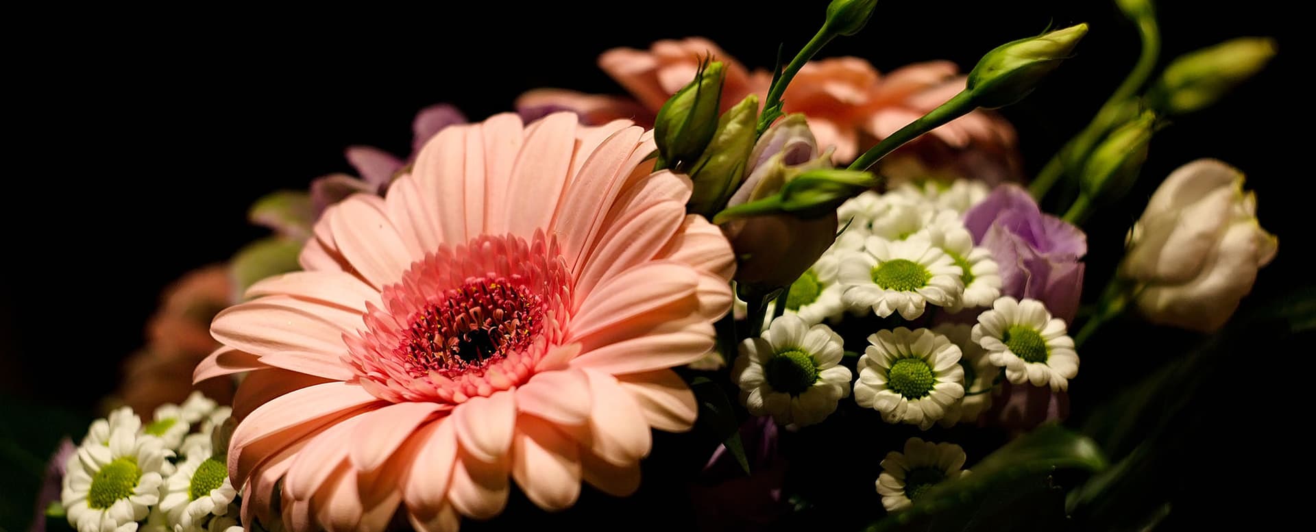 Bohemian spirit wedding style